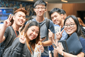 Ngoại ngữ đặc biệt là tiếng Anh là điều kiện bắt buộc để du học Singapore bậc đại học